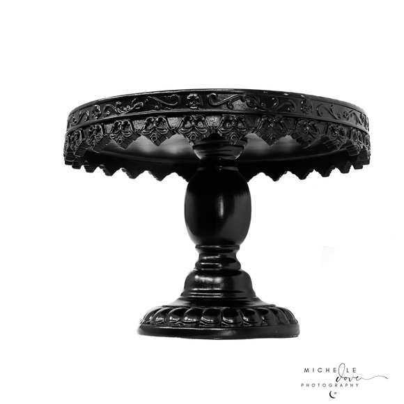 Dolls Home Doomed Dessert Cake Stand - Picture 2 of 3